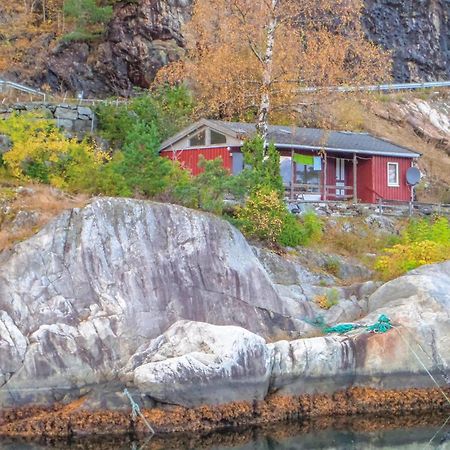 Beautiful Home In Vallavik With Kitchen Bu Extérieur photo